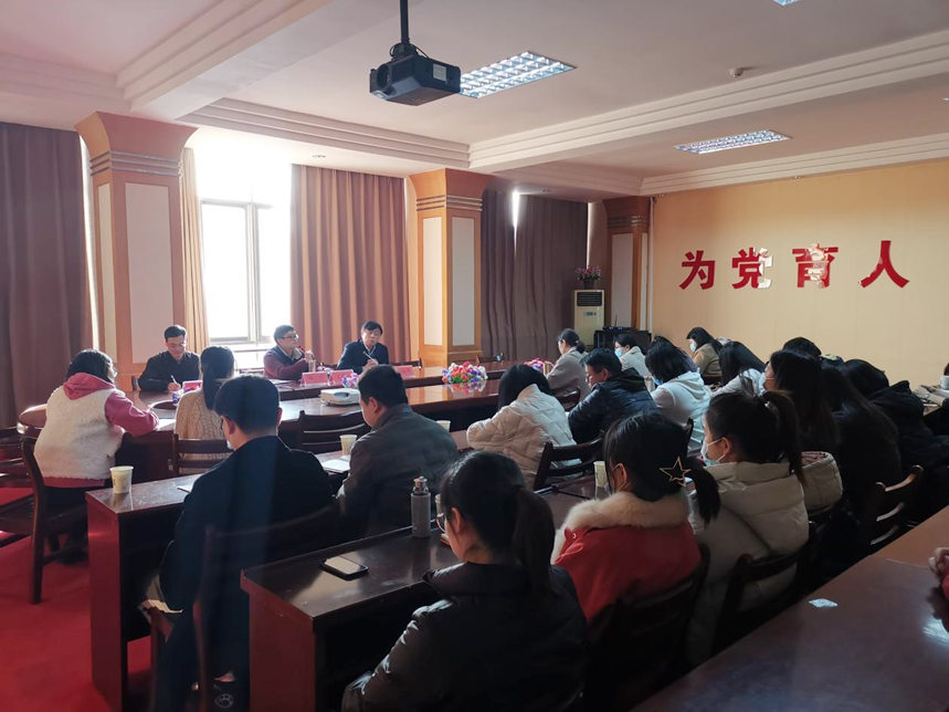 公司党委副书记、副经理田艺到计算机信与信息工程公司（人工智能公司）开展
