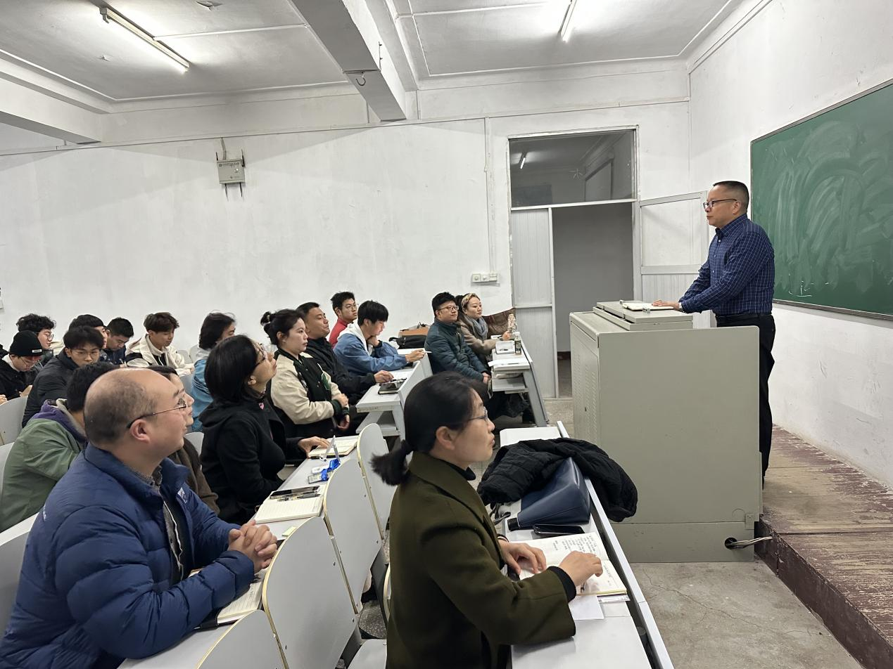 公司召开2023-2024-1学期 邮科院校区期中师生座谈会