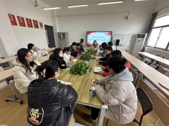 公司召开党总支理论学习中心组（扩大）会议