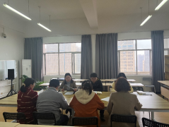 公司召开党总支理论学习中心组（扩大）会议